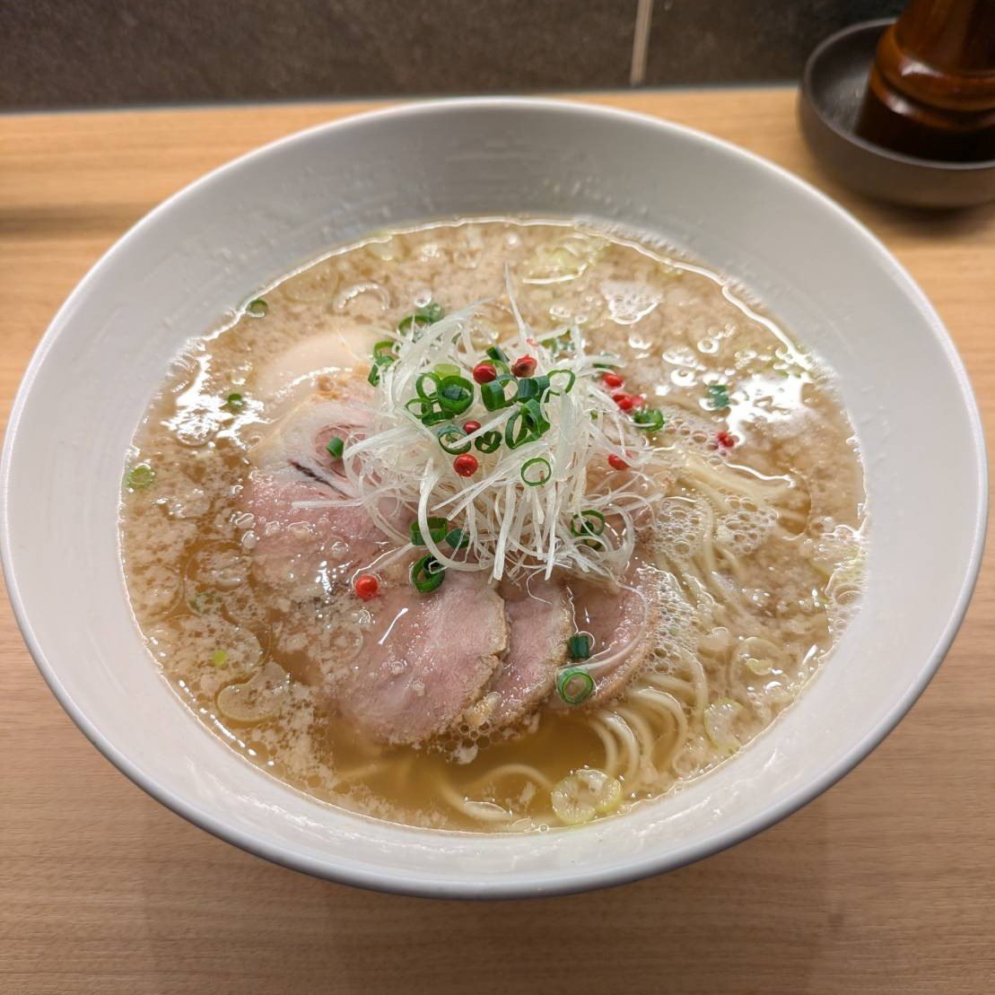 ラーメン GINZA TON BOX 六本木店